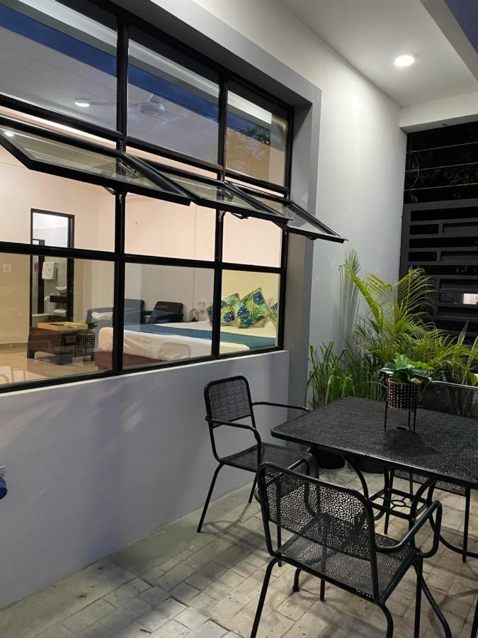Amazonia Deluxe Calle 13 Letícia Exterior foto