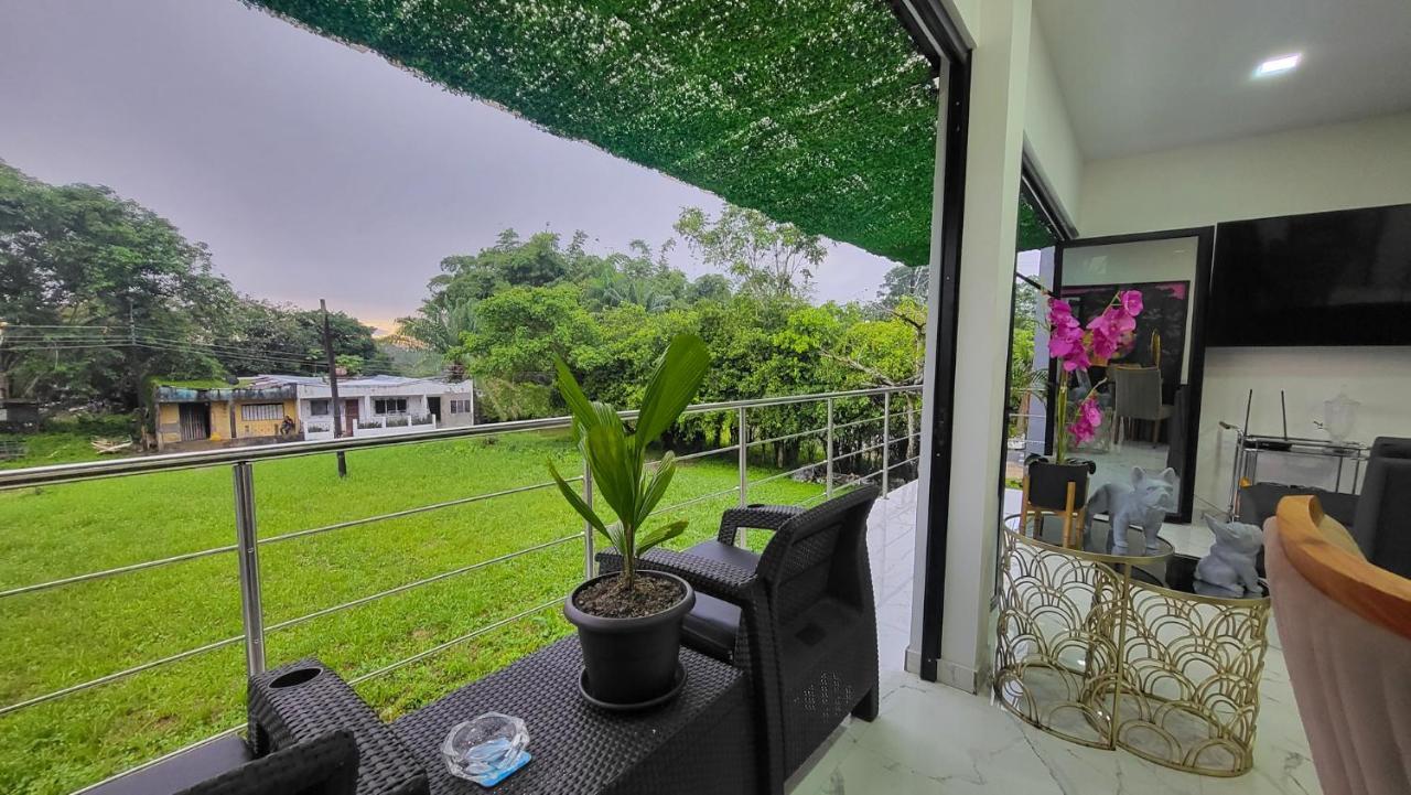 Amazonia Deluxe Calle 13 Letícia Exterior foto