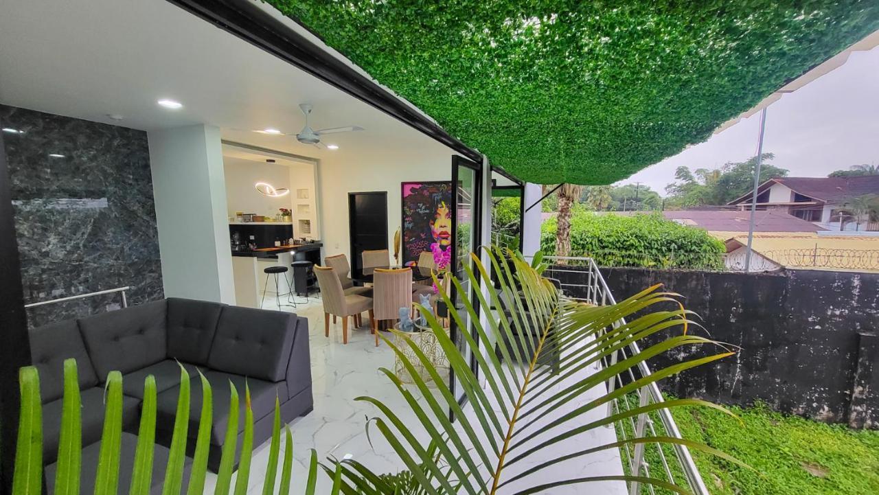 Amazonia Deluxe Calle 13 Letícia Exterior foto